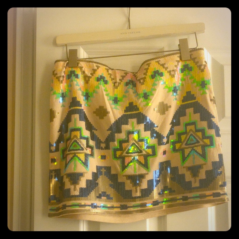 Tribal print skirt